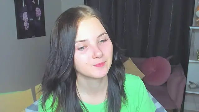 Snapshot of Leila_xxBaby chatting on September 2025 11:53:02 AM Leila xxBaby online show from September 2025 11:53:02 AM