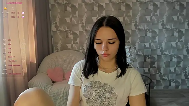 Kseni a online show from September 2025 10:14:01 AM