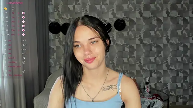 Kseni a online show from October 2025 08:46:03 AM