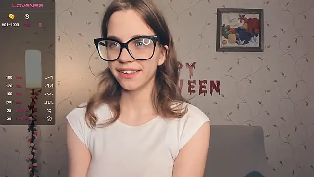 JoanBaggott online show from October 2025 07:46:01 PM