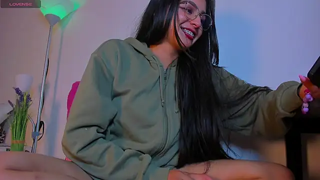 latingabby online show from February 2026 12:11:01 AM