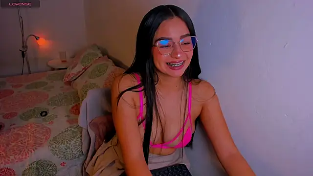 latingabby online show from June 2026 07:47:01 PM