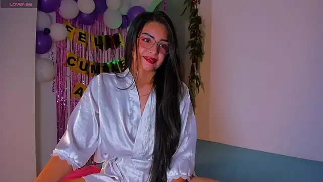 latingabby online show from November 2025 09:41:01 PM