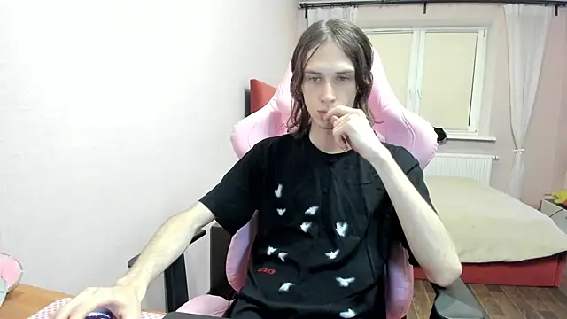 eleganc3 online show from October 2025 06:55:02 PM