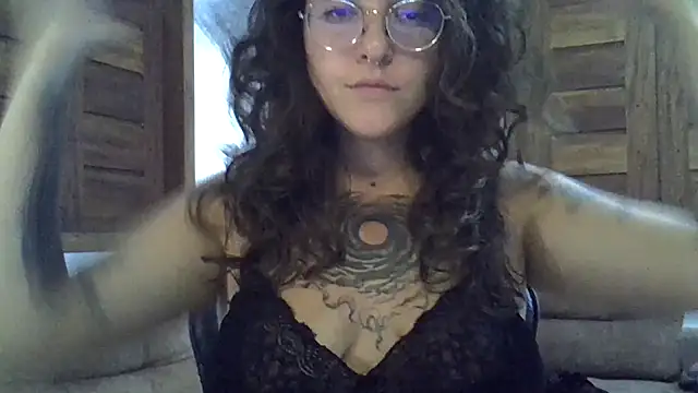 Blue Liz online show from May 2026 08:26:02 PM