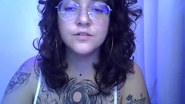Blue Liz online show from October 2025 06:22:02 PM