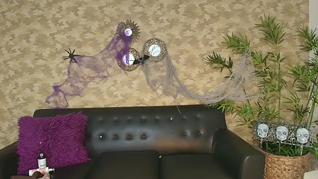 katspicy  online show from October 2025 01:12:02 PM