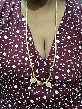 Snapshot of shobini chatting on November 2025 03:39:01 PM shobini online show from November 2025 03:39:01 PM