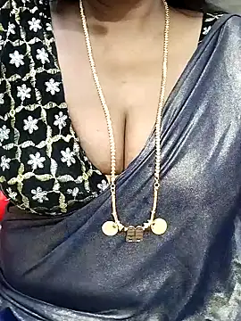 Snapshot of shobini chatting on October 2025 03:21:02 PM shobini online show from October 2025 03:21:02 PM