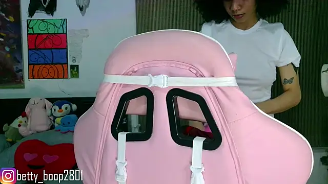 bettyboo2801 online show from May 2026 04:27:01 AM