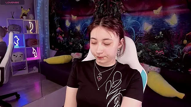 ClaraParks online show from March 2026 07:48:02 PM