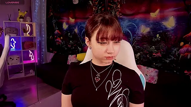 ClaraParks online show from March 2026 07:04:02 PM