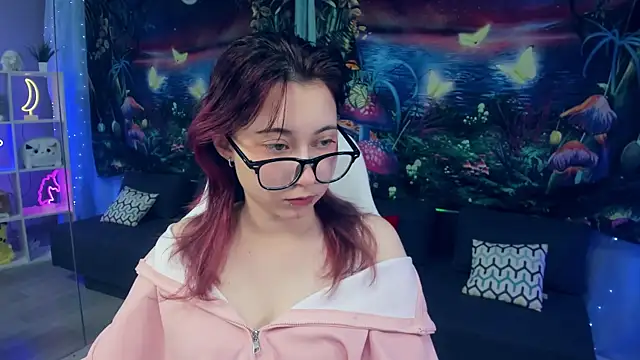 ClaraParks online show from November 2025 06:41:01 PM