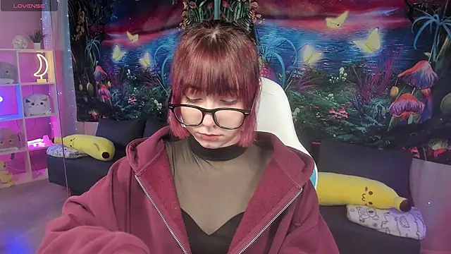 ClaraParks online show from November 2025 08:01:01 PM