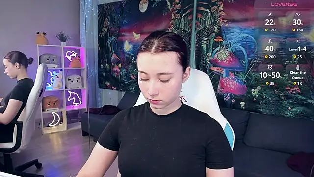 ClaraParks online show from September 2025 07:02:02 PM