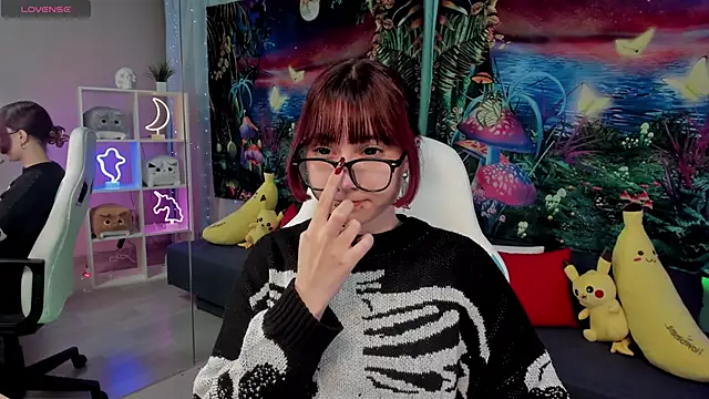 ClaraParks online show from November 2025 06:33:02 PM