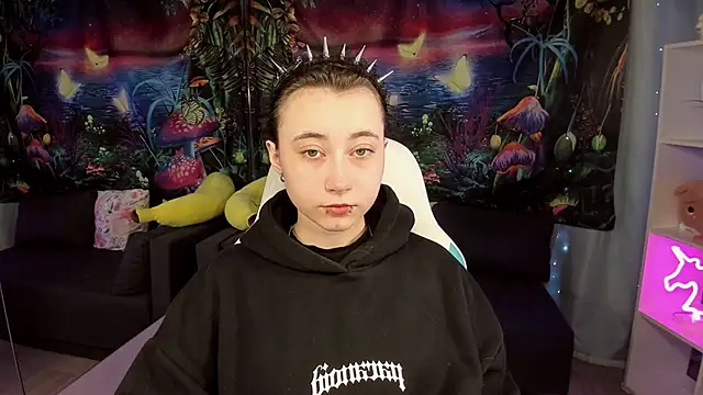 ClaraParks online show from April 2026 07:21:02 PM