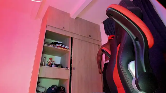 CorvisXnc0012 online show from October 2025 03:27:02 AM