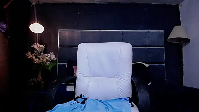 blackbignude online show from October 2025 01:27:02 AM