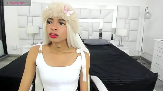 Dahlia Moss online show from November 2025 04:02:02 AM