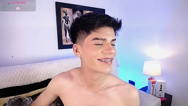 Snapshot of Dulcey_ chatting on September 2025 10:32:02 PM Dulcey online show from September 2025 10:32:02 PM