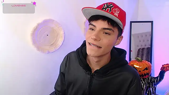 Dulcey  online show from October 2025 04:55:02 AM