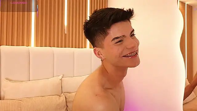 Dulcey  online show from April 2026 10:26:02 PM