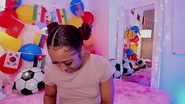  Zahara  online show from June 2026 11:13:02 PM