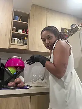  Zahara  online show from November 2025 11:10:01 PM