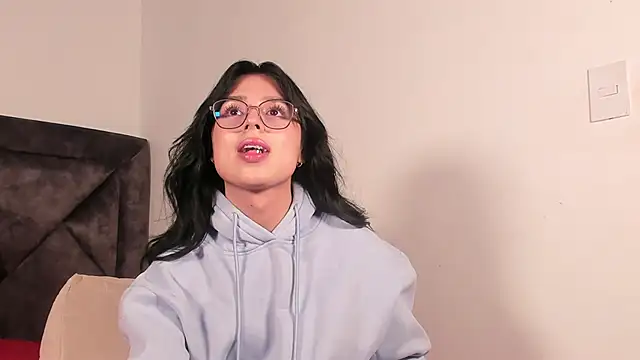 Snapshot of SamanthaRivas_ chatting on September 2025 12:21:01 AM SamanthaRivas online show from September 2025 12:21:01 AM