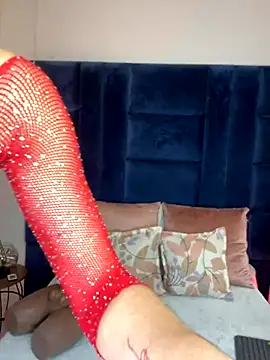 Snapshot of NikkyyRed chatting on November 2025 03:29:03 AM NikkyyRed online show from November 2025 03:29:03 AM