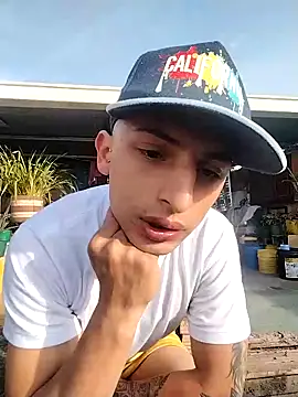 Dani22cmhot online show from February 2026 12:25:02 PM