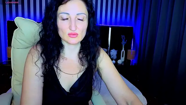 Snapshot of MissRossi chatting on September 2025 06:50:01 PM MissRossi online show from September 2025 06:50:01 PM