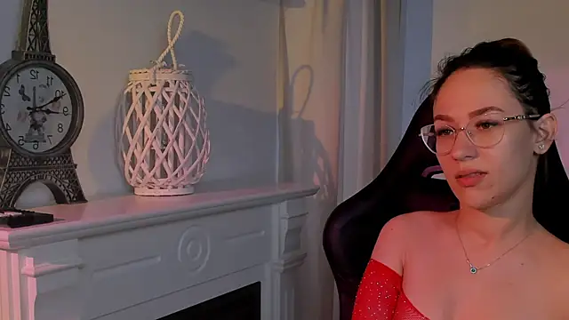 EvaBllake online show from November 2025 06:41:01 AM