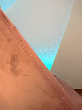 Snapshot of ox_Tricia chatting on November 2025 04:21:01 PM ox Tricia online show from November 2025 04:21:01 PM