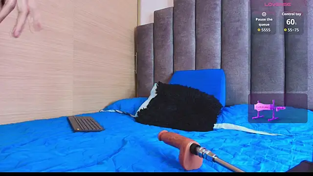 sebas palacioo online show from September 2025 08:19:02 AM