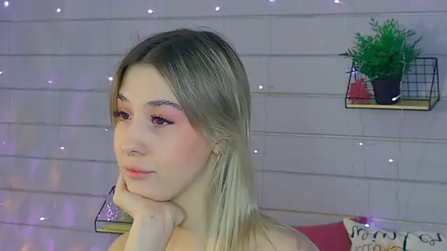 Snapshot of Bella_svon chatting on February 2026 05:23:01 PM Bella svon online show from February 2026 05:23:01 PM