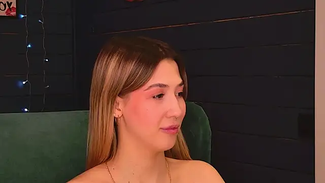 Snapshot of Bella_svon chatting on March 2026 08:16:01 AM Bella svon online show from March 2026 08:16:01 AM