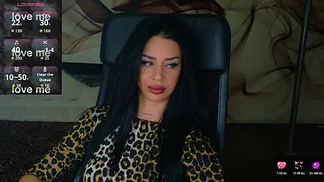 Snapshot of NaomiScarlet chatting on October 2025 05:39:02 AM NaomiScarlet online show from October 2025 05:39:02 AM