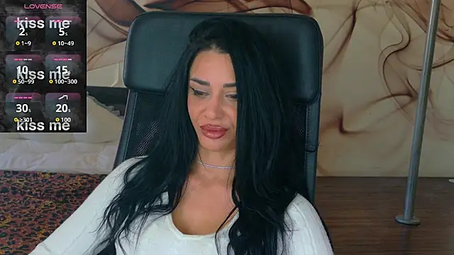 Snapshot of NaomiScarlet chatting on November 2025 09:24:01 AM NaomiScarlet online show from November 2025 09:24:01 AM