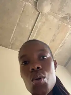 Snapshot of prettydollyy chatting on February 2026 07:41:02 AM prettydollyy online show from February 2026 07:41:02 AM