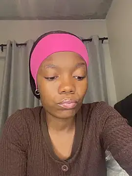 prettydollyy online show from March 2026 05:38:02 PM