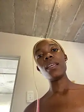 prettydollyy online show from April 2026 07:38:02 AM