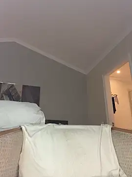 prettydollyy online show from April 2026 08:10:02 PM