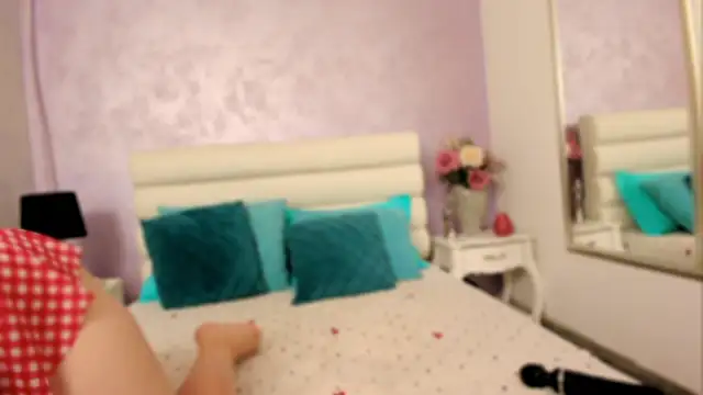 Snapshot of SweetySasha18 chatting on November 2025 06:24:02 PM SweetySasha18 online show from November 2025 06:24:02 PM