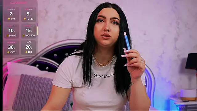 Snapshot of SweetySasha18 chatting on May 2026 05:17:01 PM SweetySasha18 online show from May 2026 05:17:01 PM