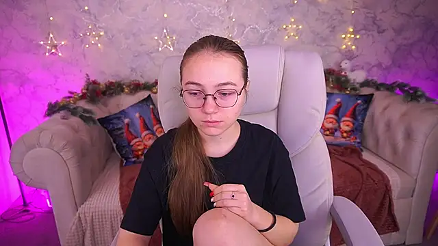 ArrinaWairr online show from January 2026 08:53:01 AM