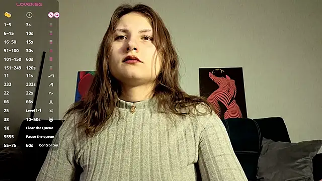 TrixiBell online show from April 2026 04:18:01 AM