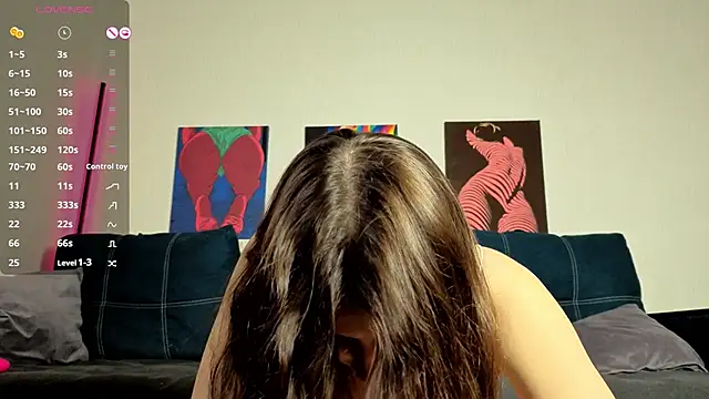 TrixiBell online show from February 2026 06:11:02 AM