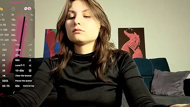 TrixiBell online show from April 2026 04:09:01 AM